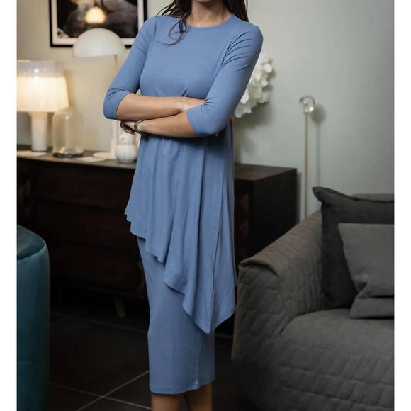 NEW DANIELLA FAYE ribbed pencil skirt in denim blue - Picture 2 of 3